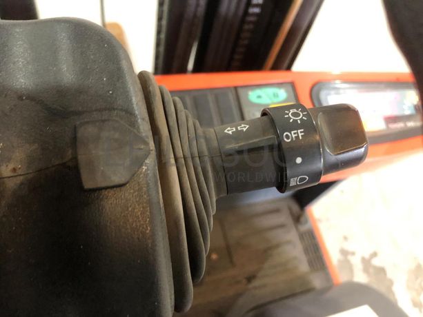 Empilhador Toyota 7FBEST15