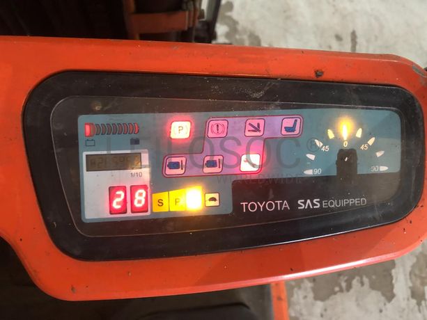 Empilhador Toyota 7FBEST15