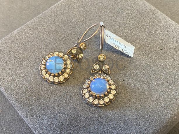 Brincos em prata e outros materiais