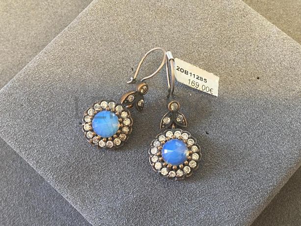 Brincos em prata e outros materiais