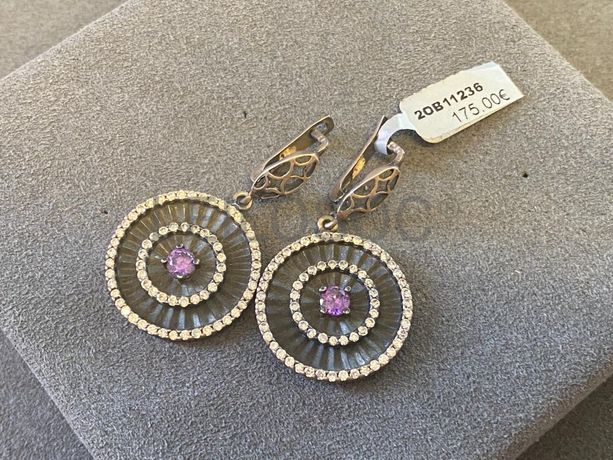 Brincos em prata e outros materiais