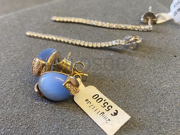 Brincos em prata e outros materiais