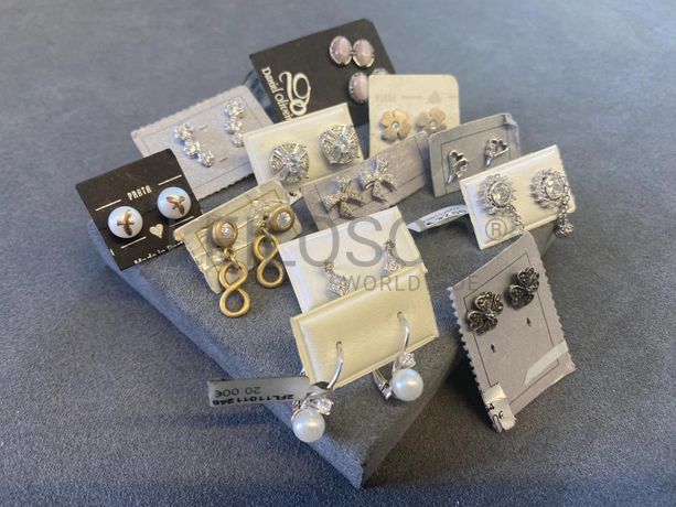 Brincos em prata e outros materiais