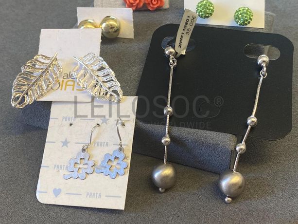 Brincos em prata e outros materiais