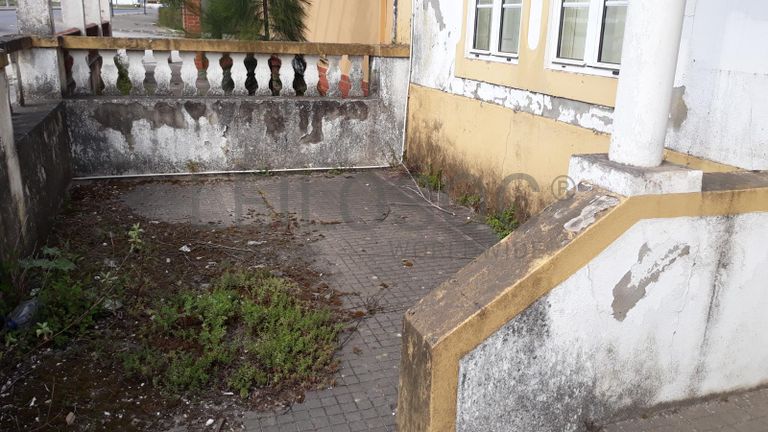 Moradia V3 com Logradouro· Rio Maior