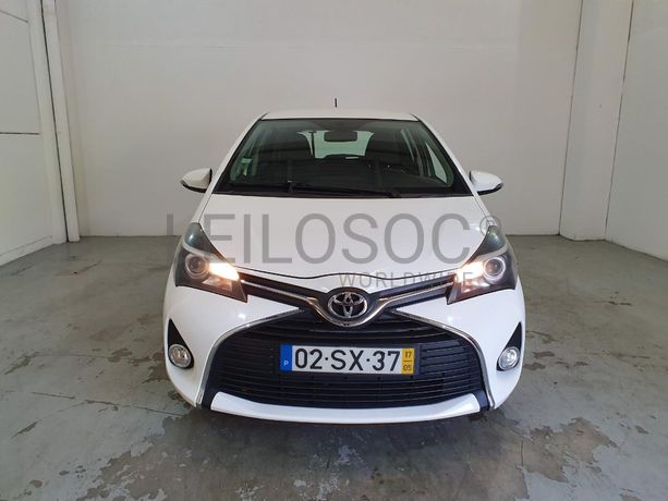 Toyota Yaris 1.0 · Ano 2017