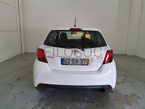 Toyota Yaris 1.0 · Ano 2017