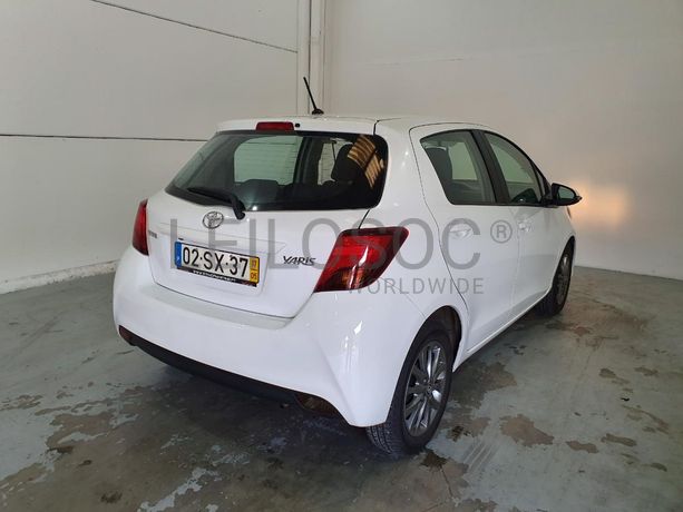 Toyota Yaris 1.0 · Ano 2017