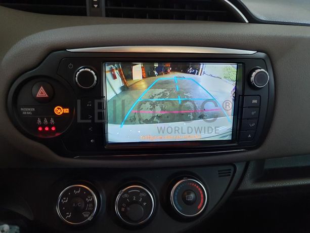 Toyota Yaris 1.0 · Ano 2017