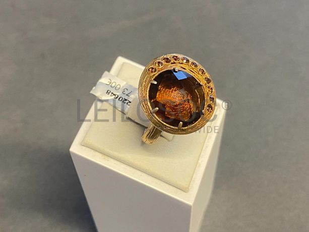 Anel em prata e outros materiais