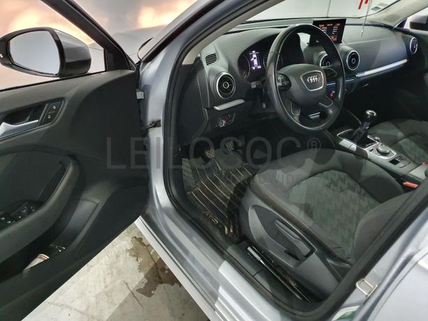 Audi A3 1.6TDI · Ano 2015