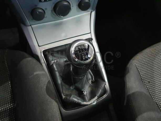 Opel Astra 1.3CDTI · Ano 2008