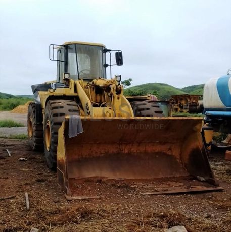 Pá carregadora Cat 966 - Banza Congo · Samba Caju