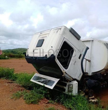 Peças e componentes - Volvo FM 400 - M'Banza Congo · Samba Caju
