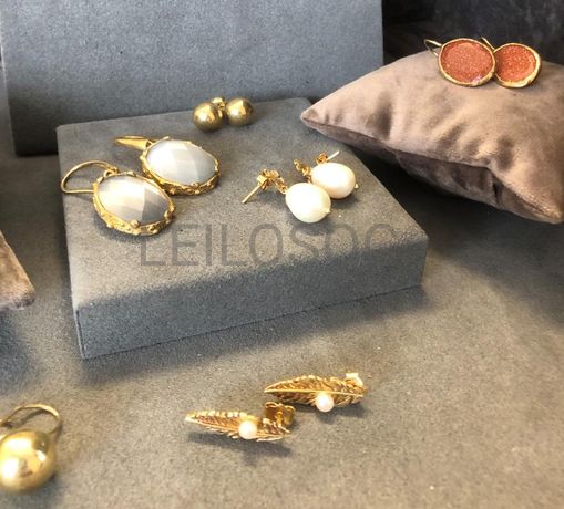 Brincos em prata e outros materiais