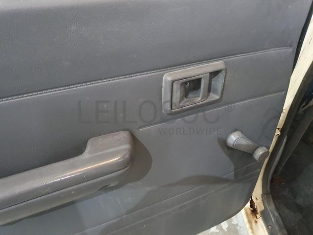 Toyota Hilux 2.4D · Ano 1990