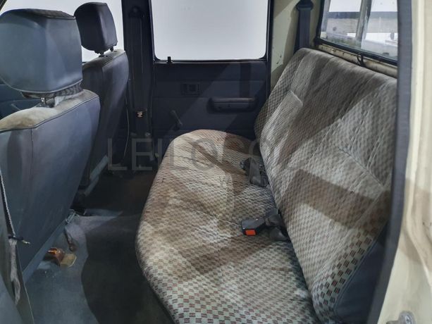 Toyota Hilux 2.4D · Ano 1990