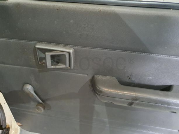 Toyota Hilux 2.4D · Ano 1990