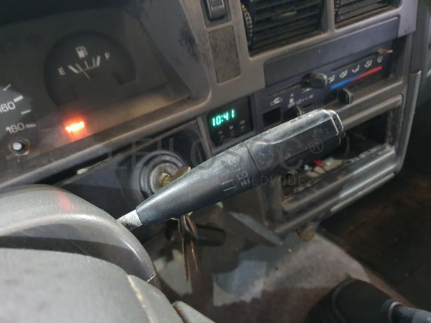 Toyota Hilux 2.4D · Ano 1990