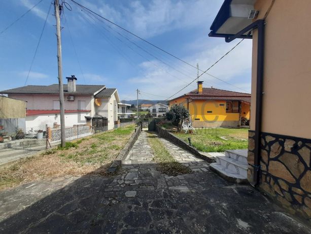 Moradia V3 · Valença