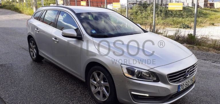 Volvo V60 2.0 · Ano 2014