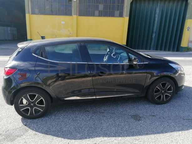 Renault Clio 1.5 DCI · Ano 2014