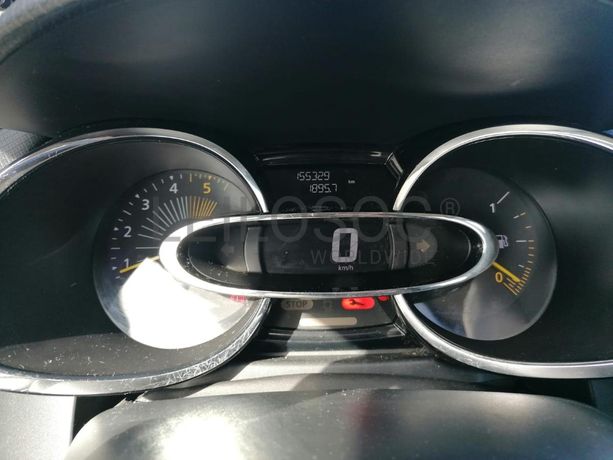Renault Clio 1.5 DCI · Ano 2014