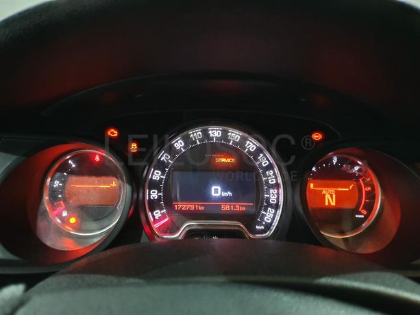 Citroën C5 1.6 HDI · Ano 2012