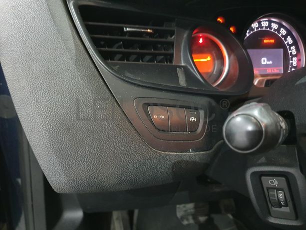 Citroën C5 1.6 HDI · Ano 2012