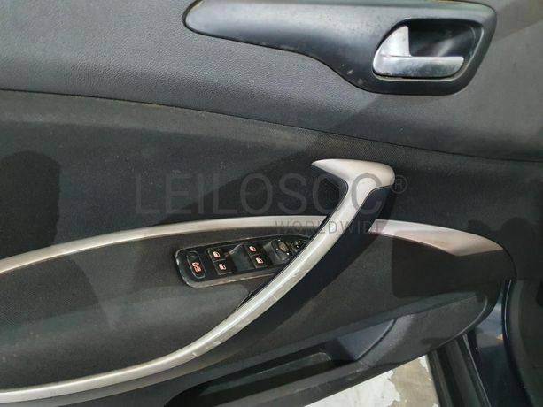 Citroën C5 1.6 HDI · Ano 2012