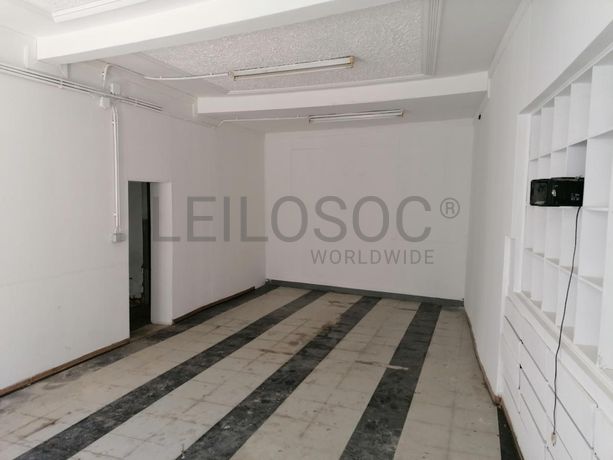 Edifício 3 Pisos c/ Logradouro · Estrela, Lisboa