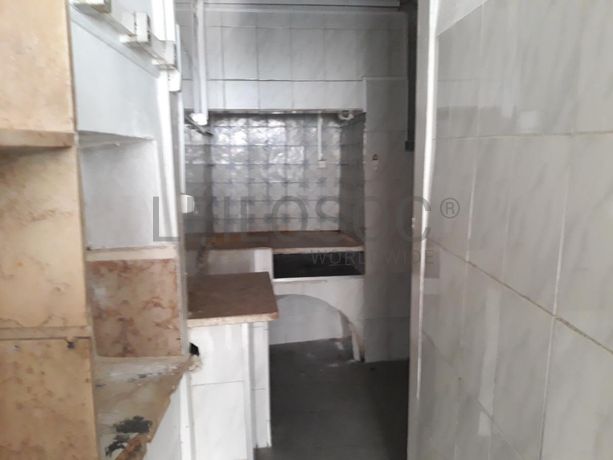 Edifício 3 Pisos c/ Logradouro · Estrela, Lisboa