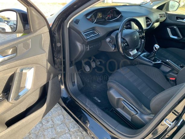 Peugeot 308 1.6 BlueHDI · Ano 2015