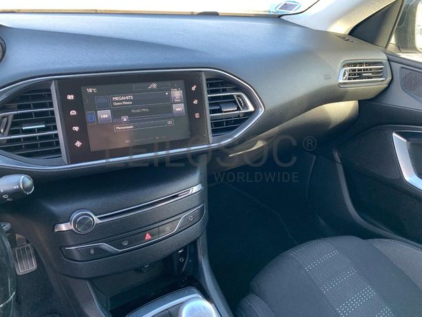 Peugeot 308 1.6 BlueHDI · Ano 2015