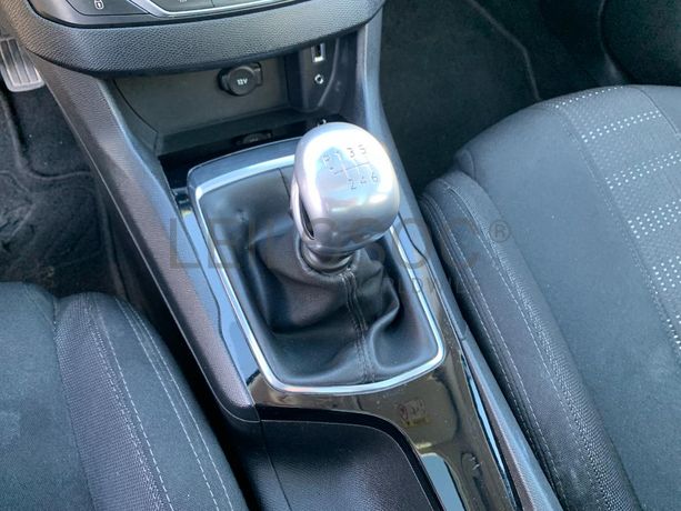 Peugeot 308 1.6 BlueHDI · Ano 2015