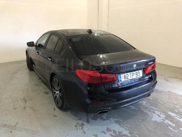 BMW 530E · Elétrico/Gasolina · Ano 2017