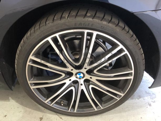 BMW 530E · Elétrico/Gasolina · Ano 2017