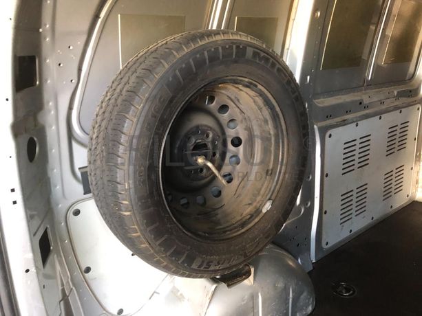 Mercedes-Benz Vito · Ano 2005