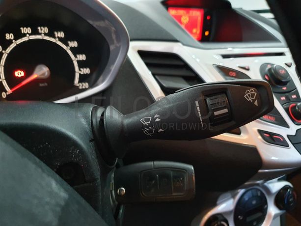 Ford Fiesta 1.6TDCI · Ano 2012