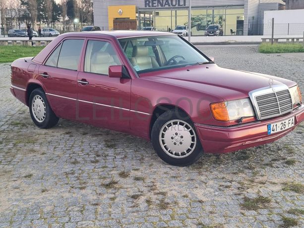 Mercedes-Benz 300E 24V · Ano 1995