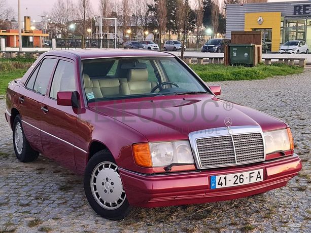 Mercedes-Benz 300E 24V · Ano 1995