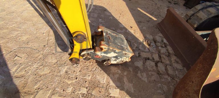 Mini Giratória Yanmar