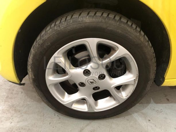 Renault Twingo · Ano 2015