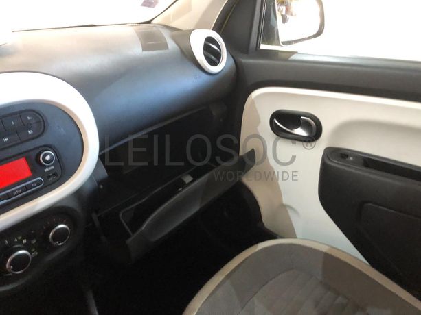 Renault Twingo · Ano 2015
