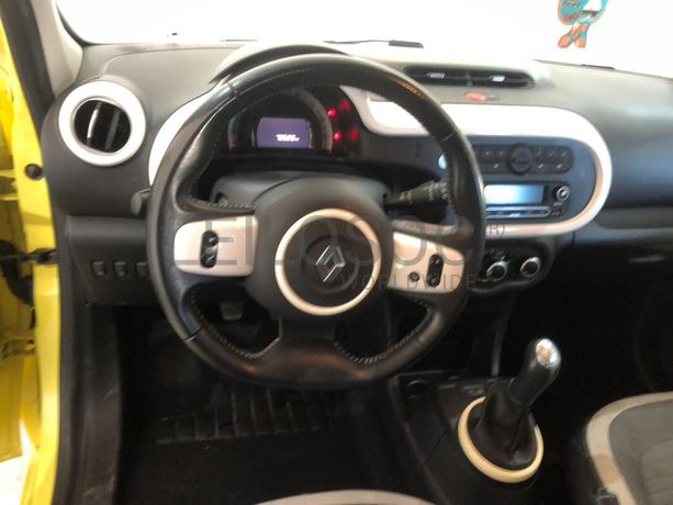 Renault Twingo · Ano 2015