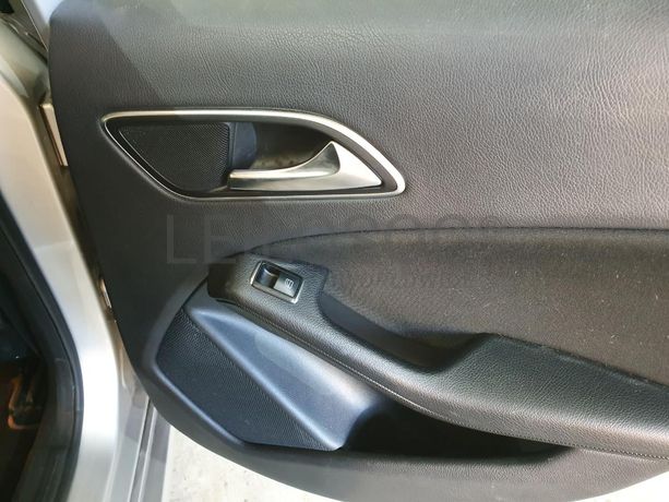 Mercedes-Benz A200 1.8 CDI · Ano 2012