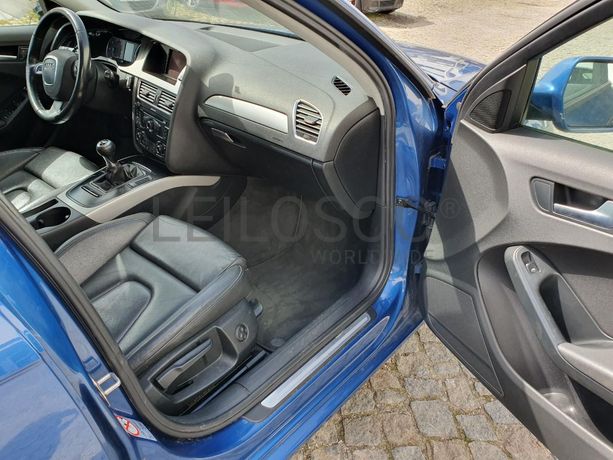 Audi A4 2.0 TDI · Ano 2012