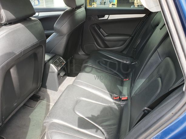 Audi A4 2.0 TDI · Ano 2012