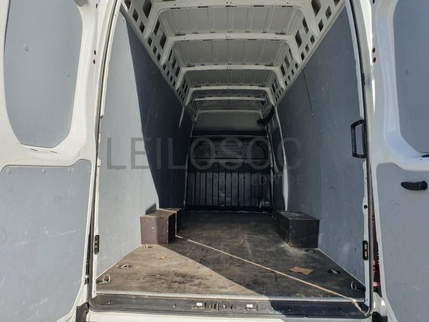 Iveco Daily 35-180 · Ano 2021
