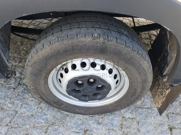 Iveco Daily 35-180 · Ano 2021